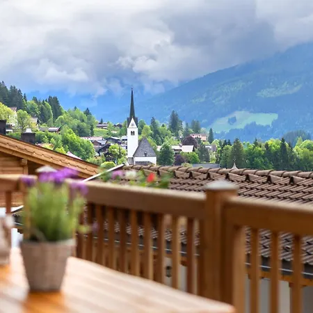 Semesterbostad Schoeneben Steinlinge Wald im Pinzgau