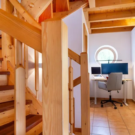 Semesterbostad Schoeneben Steinlinge Wald im Pinzgau