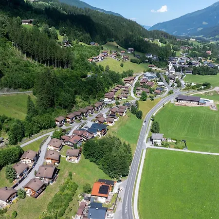 Schoeneben Steinlinge Hébergement de vacances Wald im Pinzgau